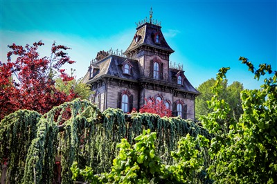 Ontdek de mysterieuze geheimen van het Haunted Mansion in Disneyland Parijs!